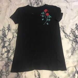 U-neck aeropostale shirt